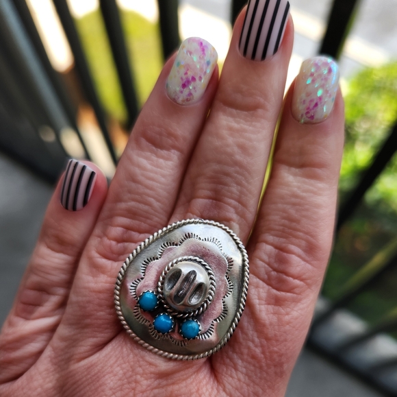 Silver and Pink Statement Ring - Picture 1 of 8